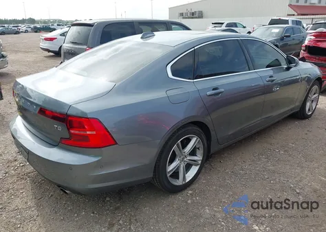 2018 Volvo S90 T5 Momentum z USA, uszkodzony, nr VIN LVY982AK7JP024230